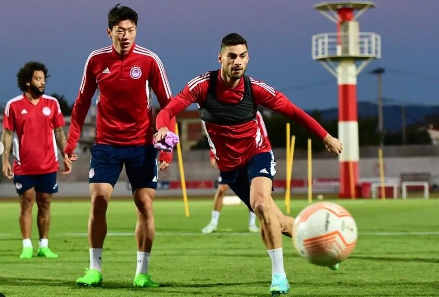 본문 이미지 - 올림피아코스 팀 훈련에 합류한 황의조.(올림피아코스 인스타그램 캡처)