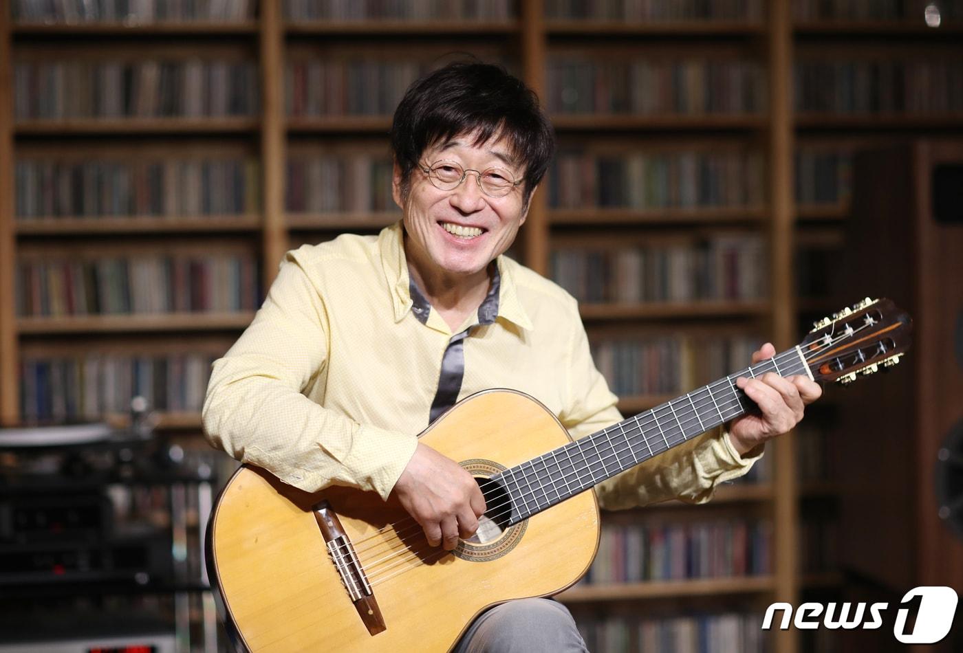 본문 이미지 - 가수 김창완. 김창완밴드는 오는 3일 개막하는 '싱크 넥스트 26'에 출연한다.  ⓒ 뉴스1 권현진 기자