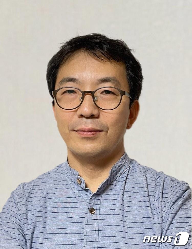본문 이미지 - 이성곤 한일연극협의회 회장