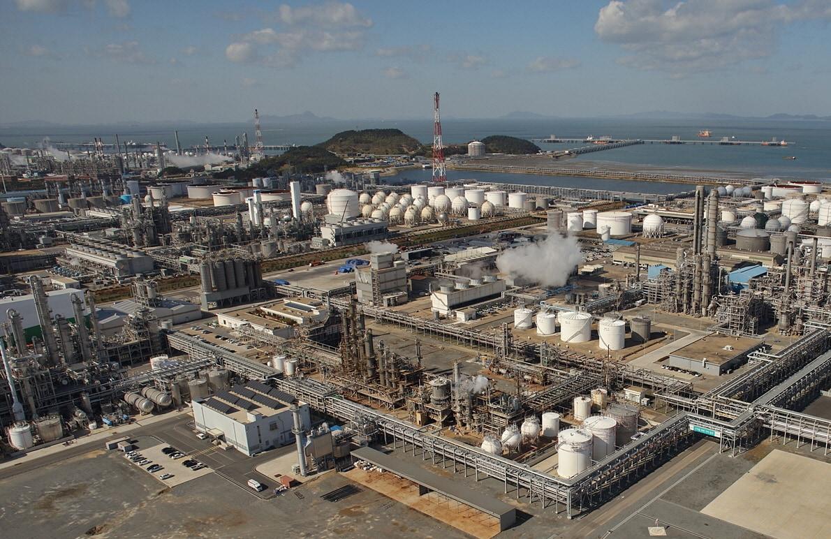 본문 이미지 - LG화학 대산 공장 전경(사진제공=LG화학) 