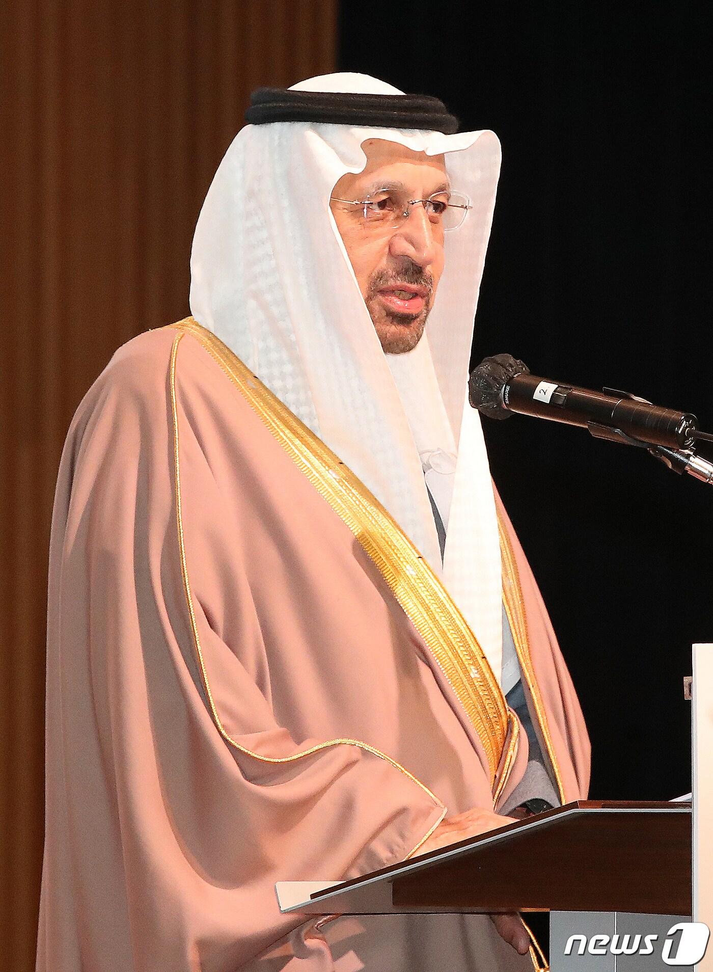 본문 이미지 - 압둘아지즈 빈 살만(Abdulaziz bin Salman) 사우디 에너지부 장관이 17일 오전 서울 중구 남대문로 대한상공회의소에서 열린 2022 한-사우디 투자 포럼에서 인사말을 하고 있다. 2022.11.17/뉴스1 ⓒ News1 임세영 기자