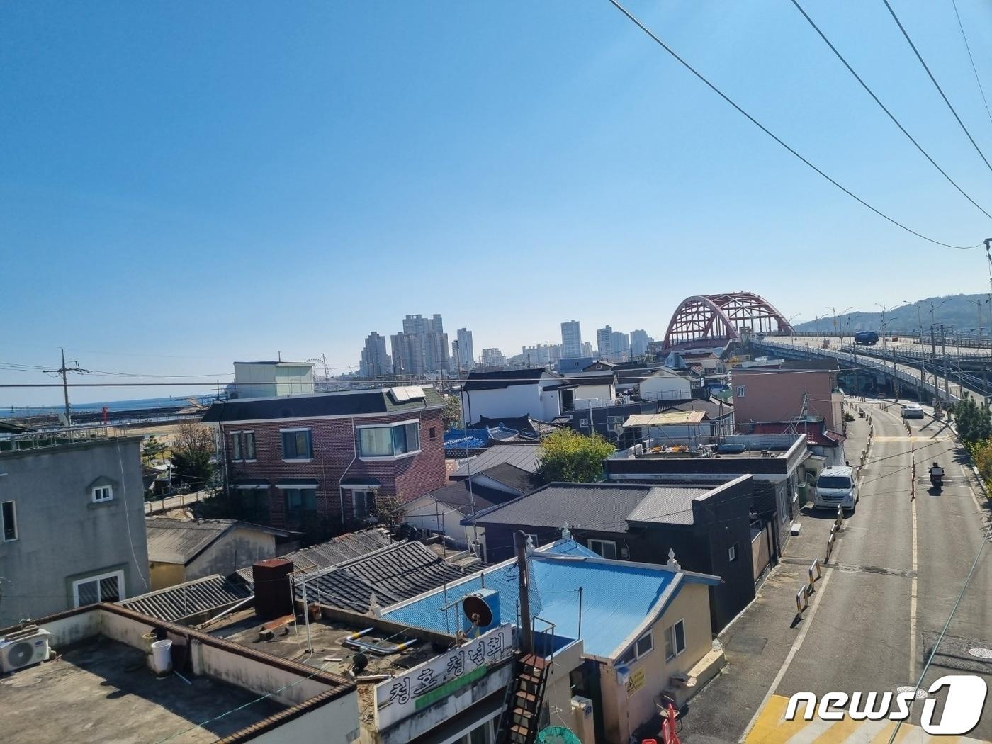 본문 이미지 - 실향민 마을로 유명한 강원 속초시 청호동 '아바이마을' 일대 (자료사진) /뉴스1