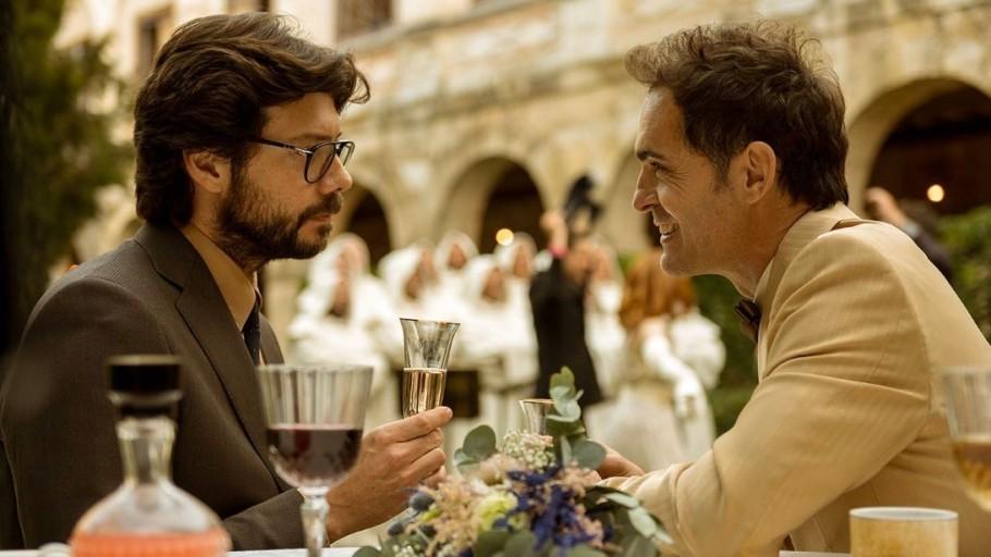 본문 이미지 - 넷플릭스 드라마 '종이의 집'에 등장하는 '교수'와 '베를린' / 사진= '종이의 집' 공식 홈페이지 