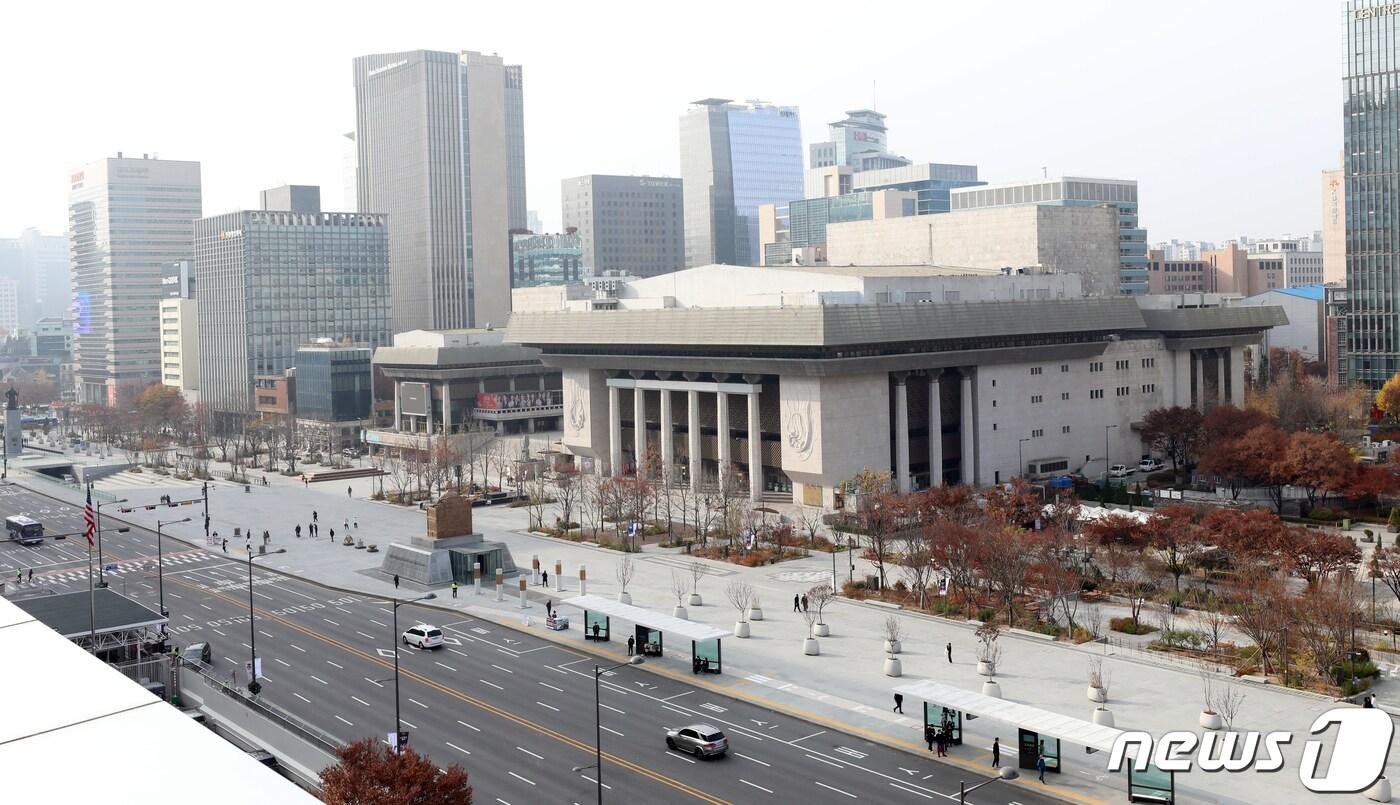 본문 이미지 - 서울 광화문광장의 모습. 2022.11.22/뉴스1 ⓒ News1 김명섭 기자