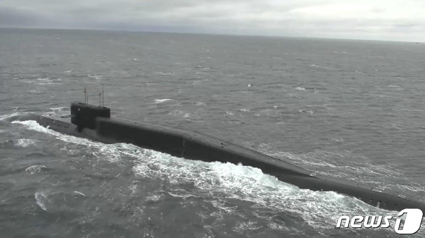 러시아의 핵잠수함. 러시아 국방부가 곧 러시아 태평양 함대에 배치할 잠수함발사탄도미사일(SLBM)의 발사 시험을 성공적으로 마쳤다고 3일(현지시간) 밝혔다. ⓒ 로이터=뉴스1 ⓒ News1 이서영 기자