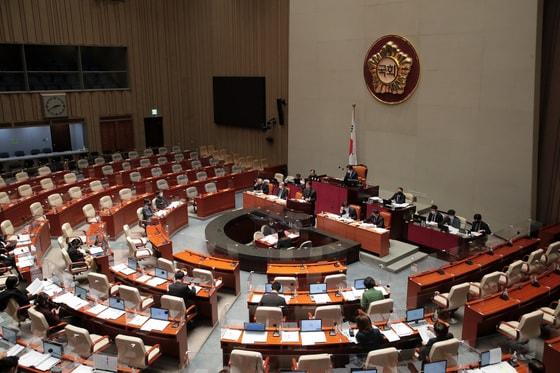 본문 이미지 - 4일 서울 여의도 국회에서 예산결산특별위원회의 2023년도 예산안 및 기금운용계획안에 대한 공청회가 진행되고 있다. 2022.11.4/뉴스1 ⓒ News1 조태형 기자