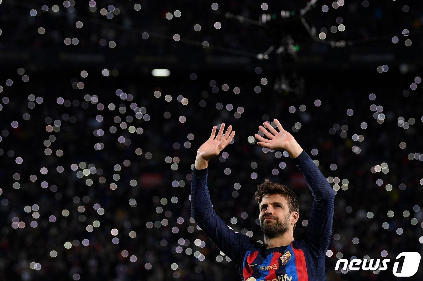 선수생활을 마감한 제라르 피케.  ⓒ AFP=뉴스1