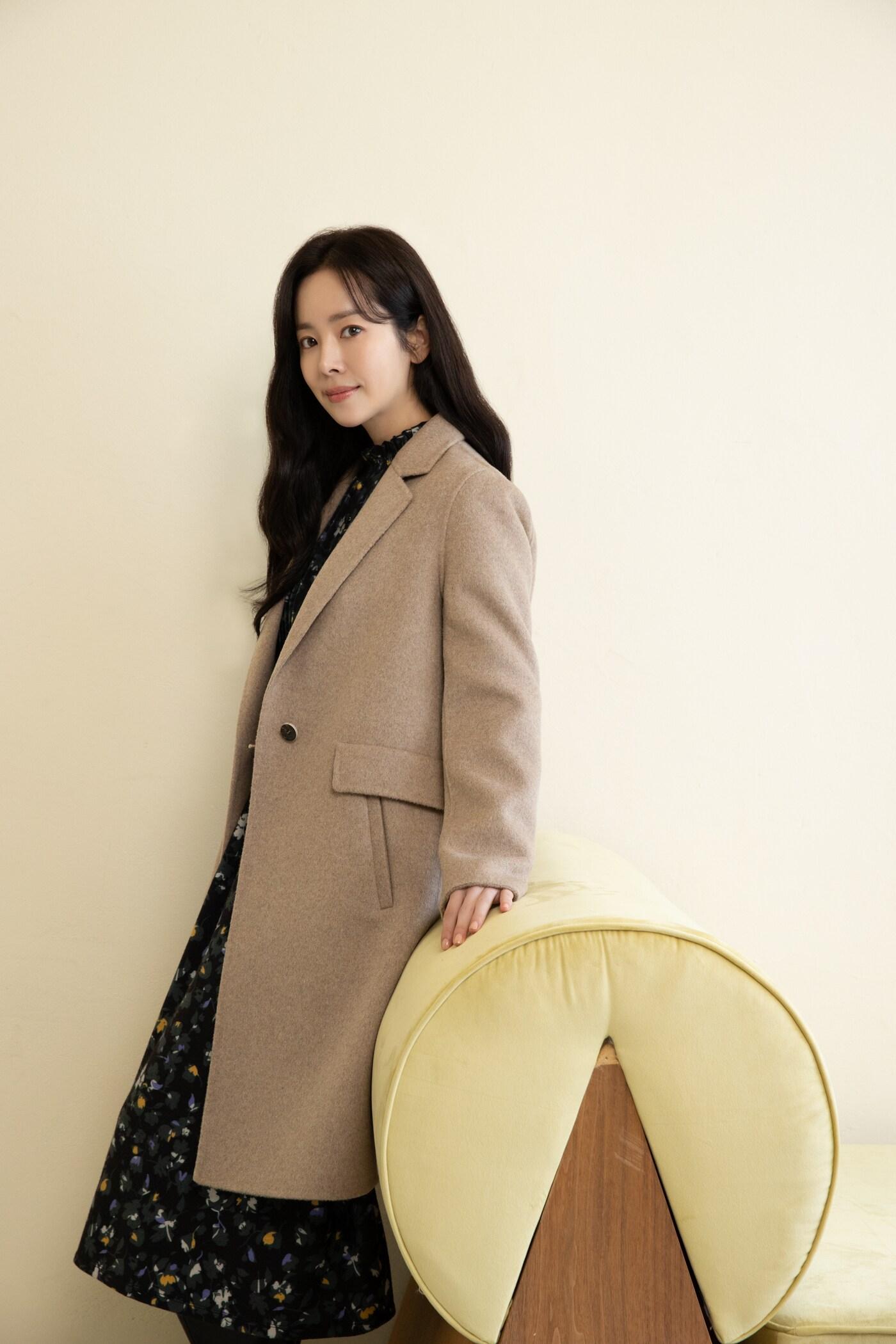 본문 이미지 - 올리비아하슬러 전속모델 배우 한지민.(패션그룹형지제공)