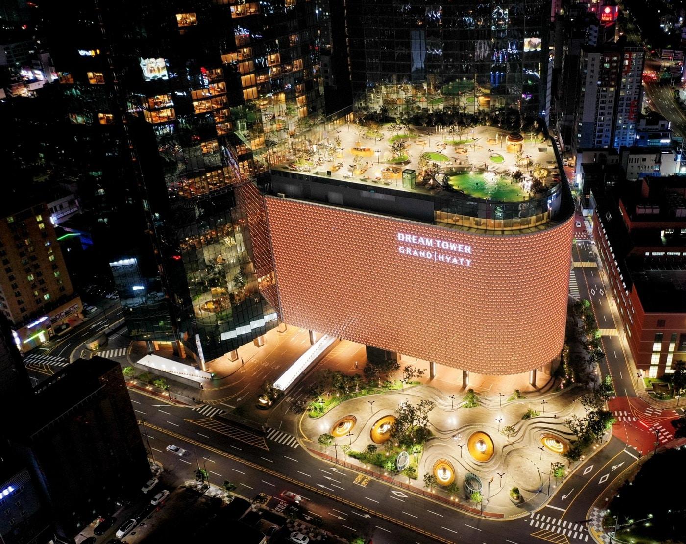 본문 이미지 - 제주 드림타워 복합리조트 전경(롯데관광개발 제공)