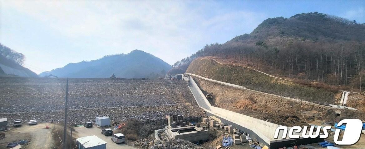 본문 이미지 - 보은군 수한지구 다목적 농촌용수개발사업 현장 모습.  /뉴스1
