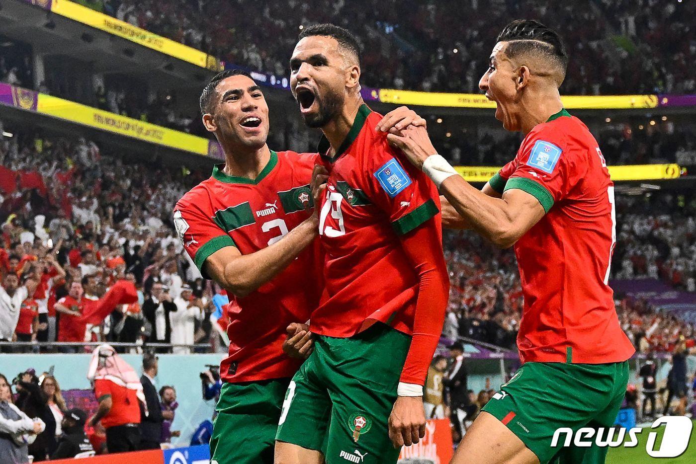 아프리카 대륙 및 아랍권 국가 최초로 월드컵 4강에 오른 모로코 축구대표팀. ⓒ AFP=뉴스1