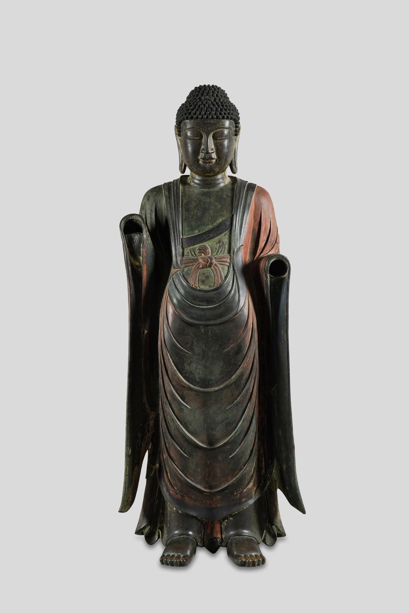 본문 이미지 - 국보 백률사 금동약사여래입상. (국립경주박물관 제공) 