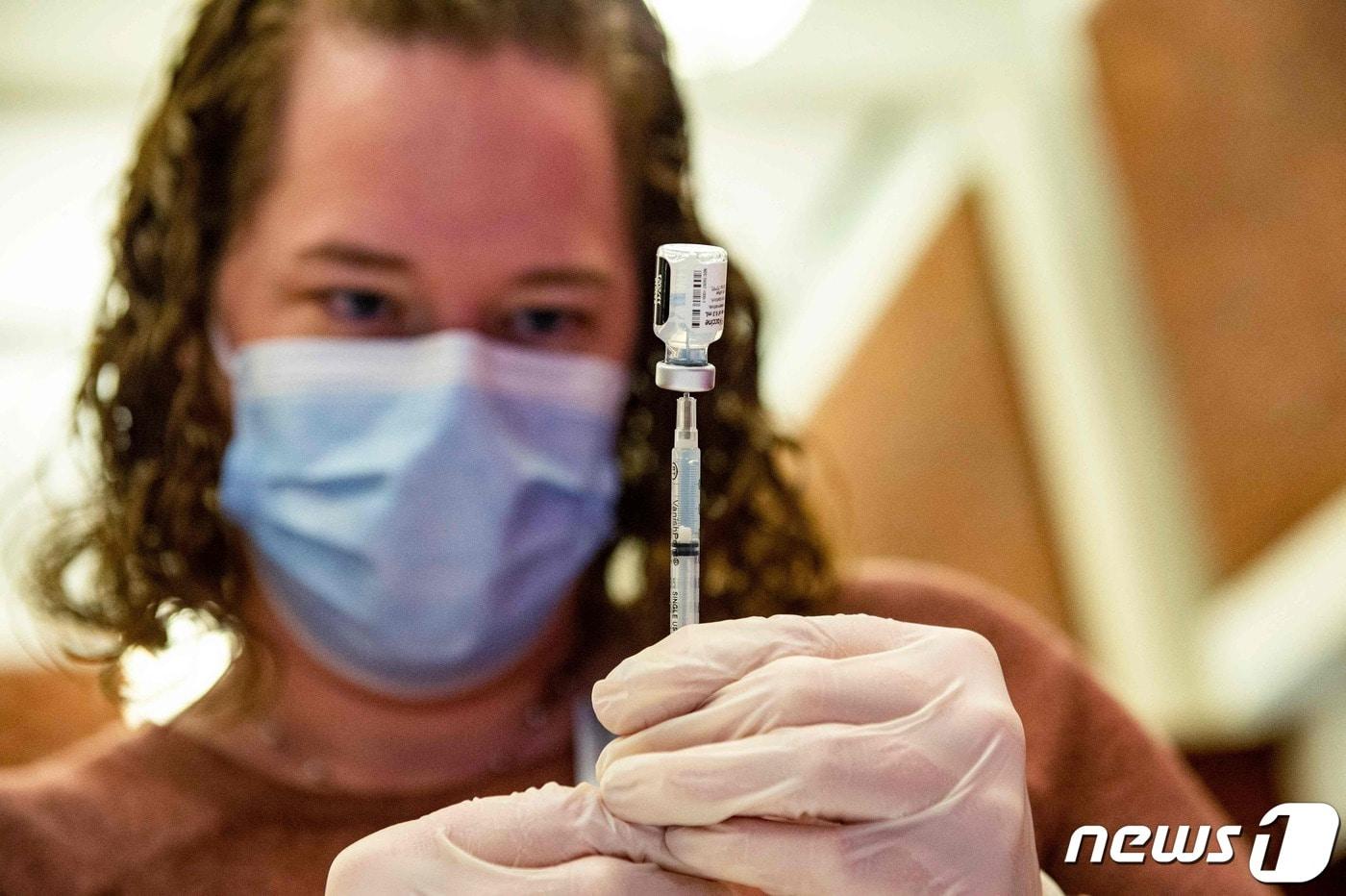 본문 이미지 - 백신 ⓒ AFP=뉴스1