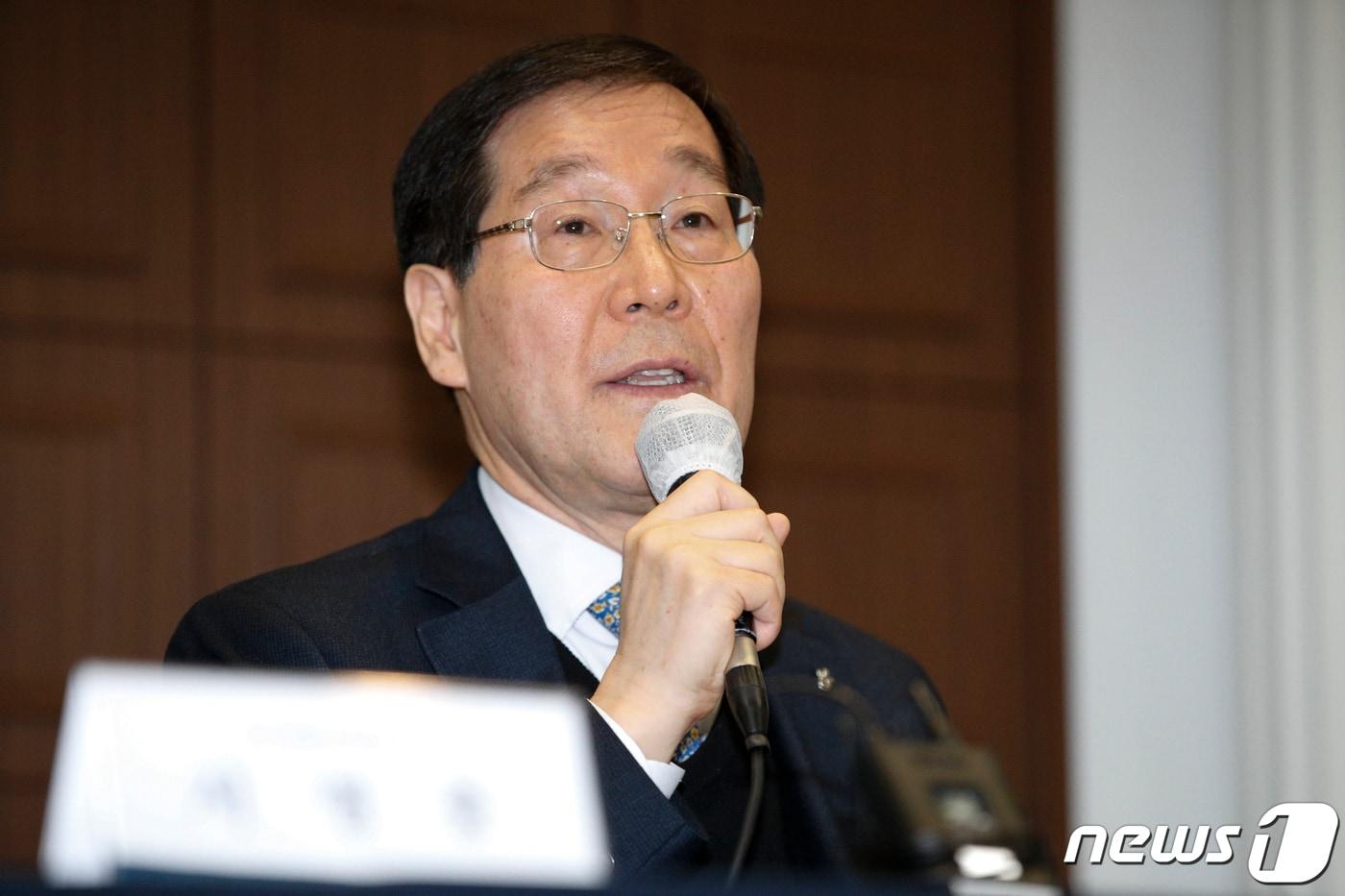 본문 이미지 - 김장실 한국관광공사 신임사장이 14일 오전 서울 중구 프레스센터에서 열린 기자간담회에서 인사말을 하고 있다. 2022.12.14/뉴스1 ⓒ News1 김도우 기자