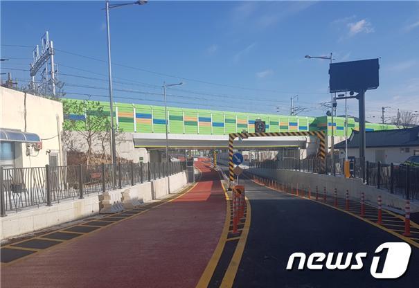 본문 이미지 - 영동철도교 모습(국가철도공단 제공)/뉴스1