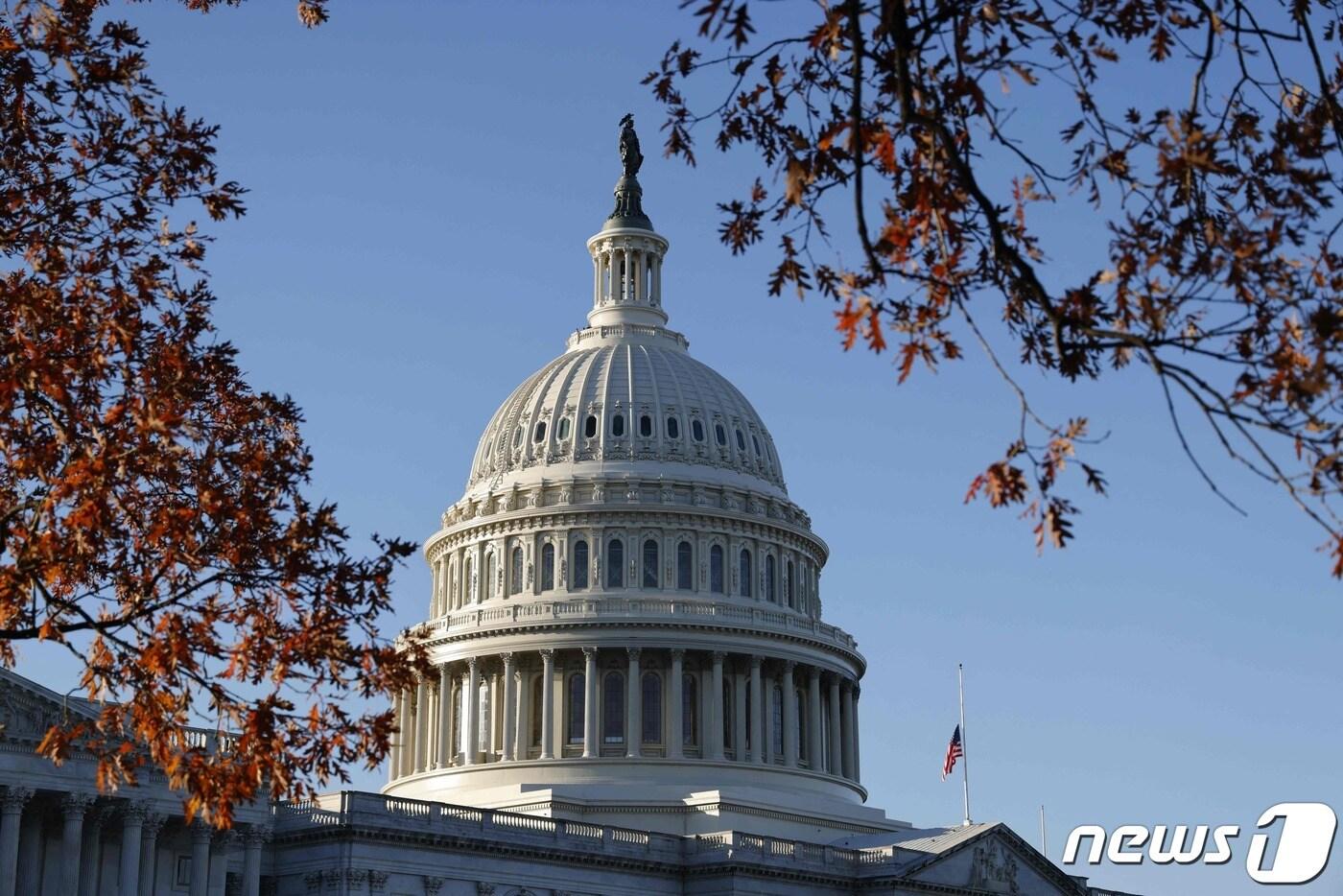 1일(현지시간) 미국 워싱턴DC 국회의사당 전경. 이날 의회는 국가 경제에 타격을 주는 화물 철도 파업을 막는 법안을 가결했다. ⓒ AFP=뉴스1 ⓒ News1 김성식 기자