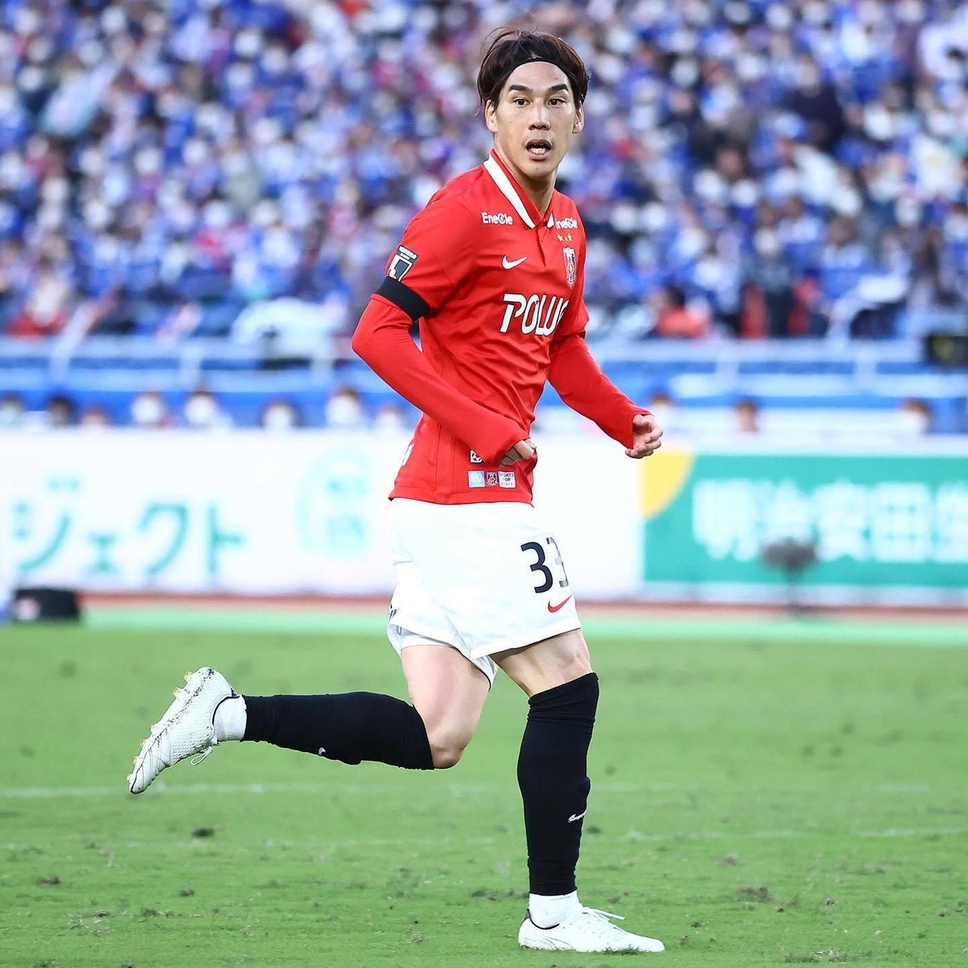 본문 이미지 - 울산 현대 이적을 눈앞에 둔 에사카 아타루.(우라와 레즈 페이스북 캡처)