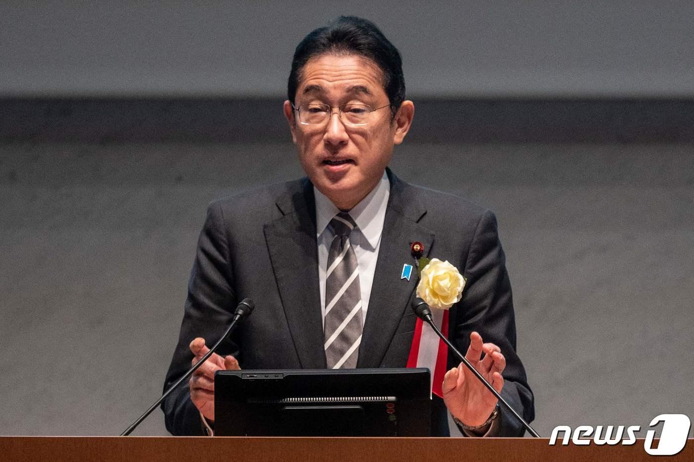 본문 이미지 - 지난 26일 일본 도쿄에서 개최된 제11차 일본 경제단체연합회(게이단렌) 고문 회의에 참석한 기시다 후미오 일본 총리가 연설하고 있다. 2022.12.26. ⓒ AFP=뉴스1 ⓒ News1 김성식 기자