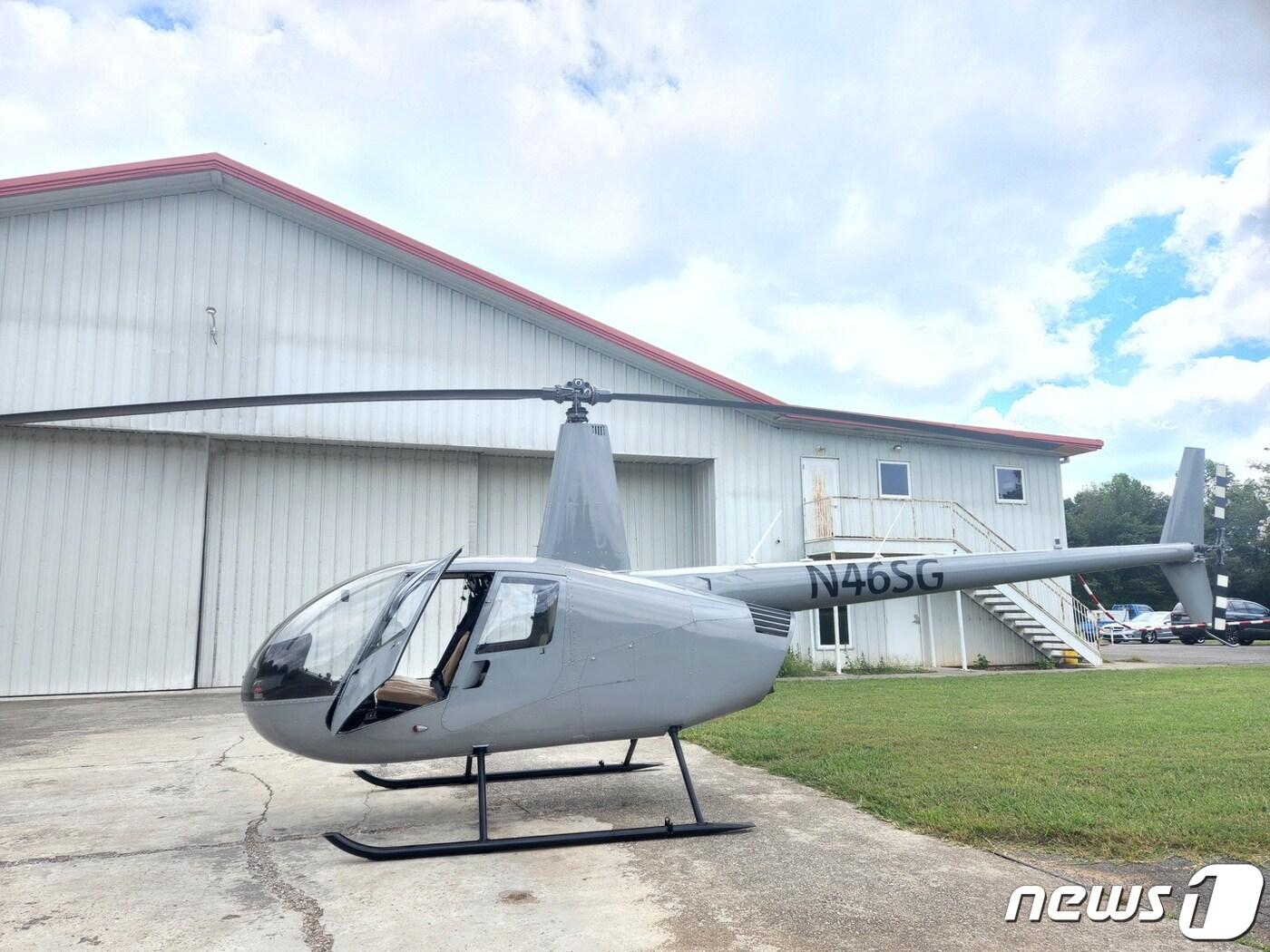 본문 이미지 - UAM 대역기로 활용할 R44 소형헬기(KAI 제공)