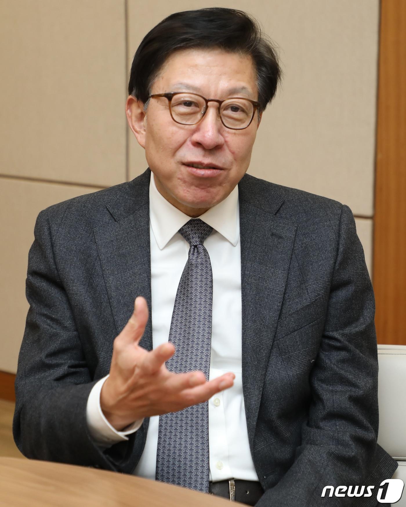 본문 이미지 - 박형준 부산시장이 29일 부산 연제구 부산시청 시장실에서 뉴스1과 인터뷰를 하고 있다. 2022.12.29/뉴스1 ⓒ News1 