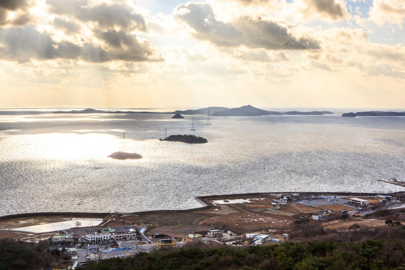 보문사에서 내려다보이는 강화도 앞바다(이하 대한민국 구석구석 제공)
