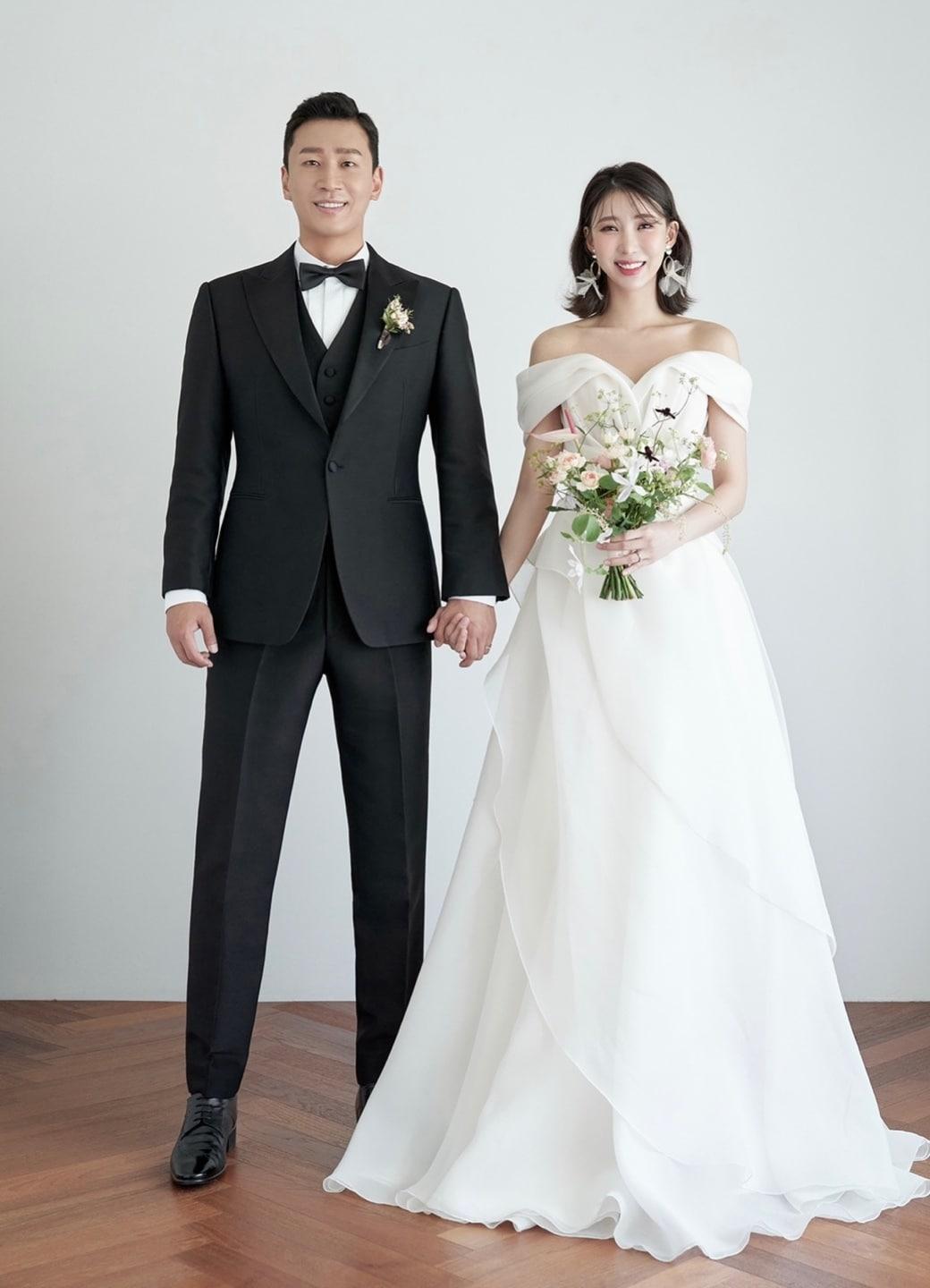 본문 이미지 - 내년 1월 결혼하는 이동근 아나운서와 신부 김주하씨. (이동근 아나운서 제공)