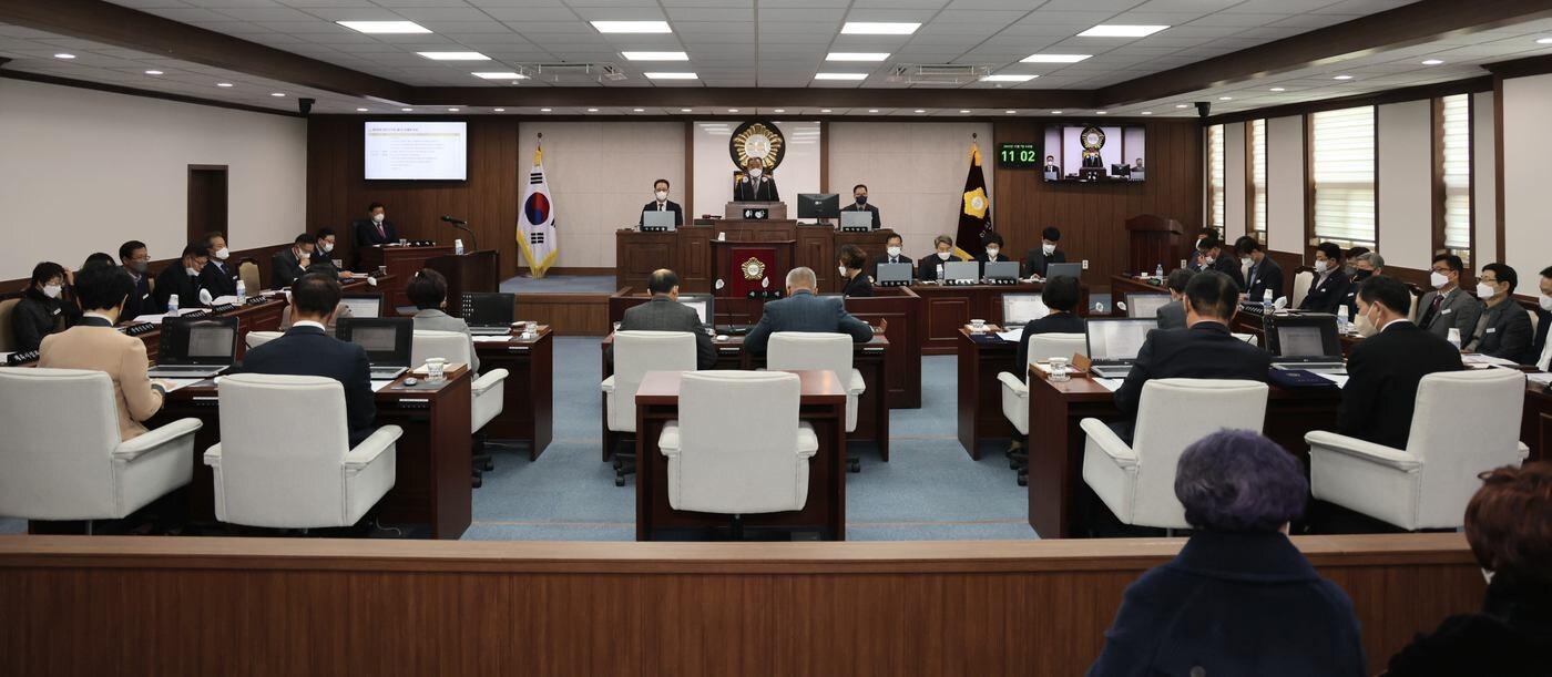 본문 이미지 - 합천군의회 제2차 본회의장 전경(합천군의회 제공)