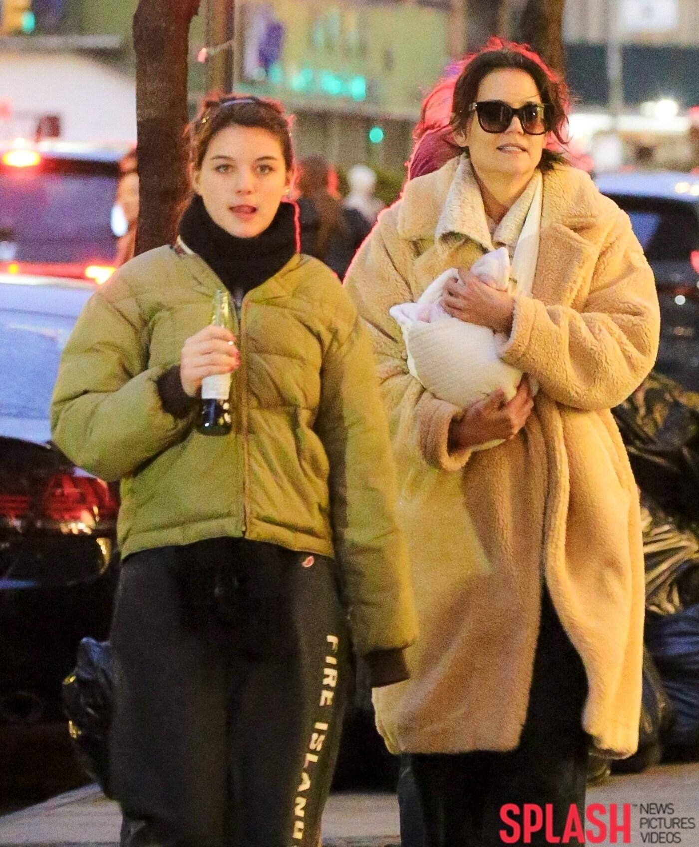 본문 이미지 - 수리 크루즈, 케이티 홈즈 / 사진제공=Splash News