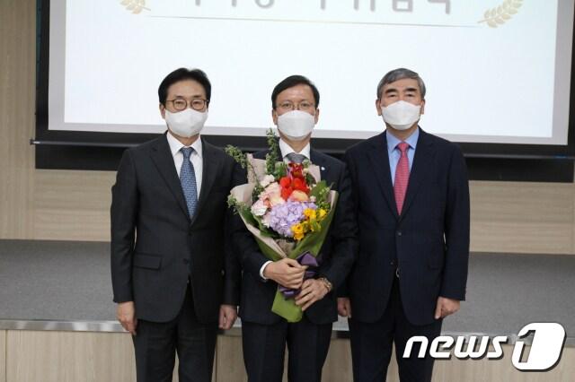 본문 이미지 - 윤성태 한국제약바이오협회 신임 이사장 취임(사진 제공 : 한국제약바이오협회). ⓒ 뉴스1
