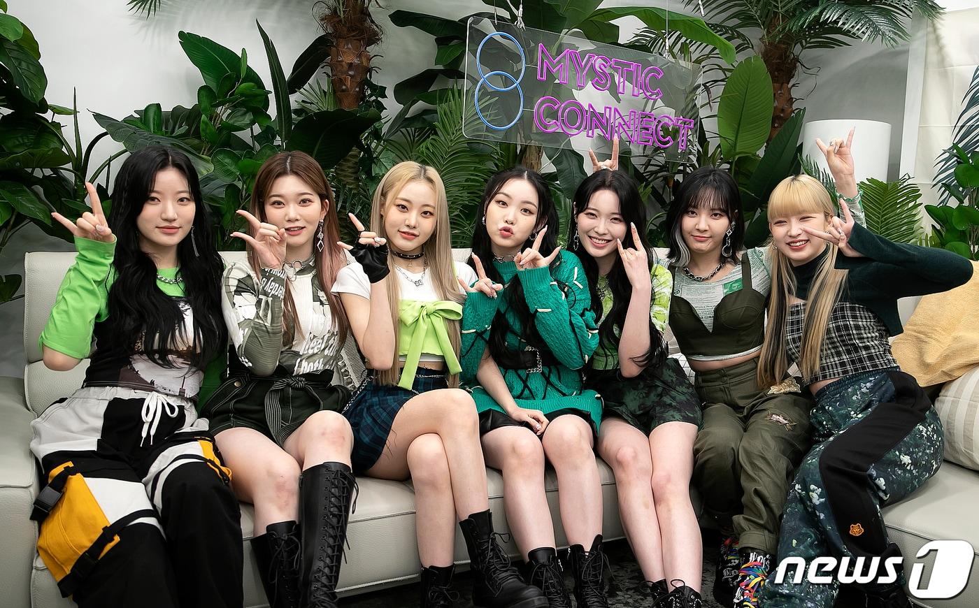 걸그룹 빌리(Billlie)의 시윤(왼쪽부터), 츠키, 션, 수현, 하람, 문수아, 하루나 ⓒ News1 김진환 기자