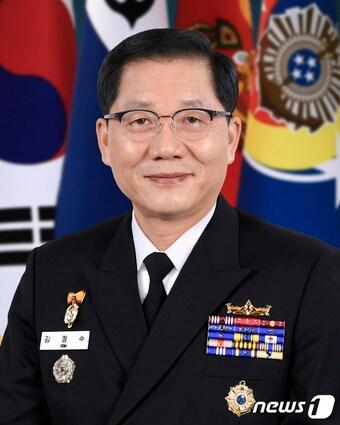 본문 이미지 - 김정수 해군참모총장 (해군 제공) ⓒ 뉴스1
