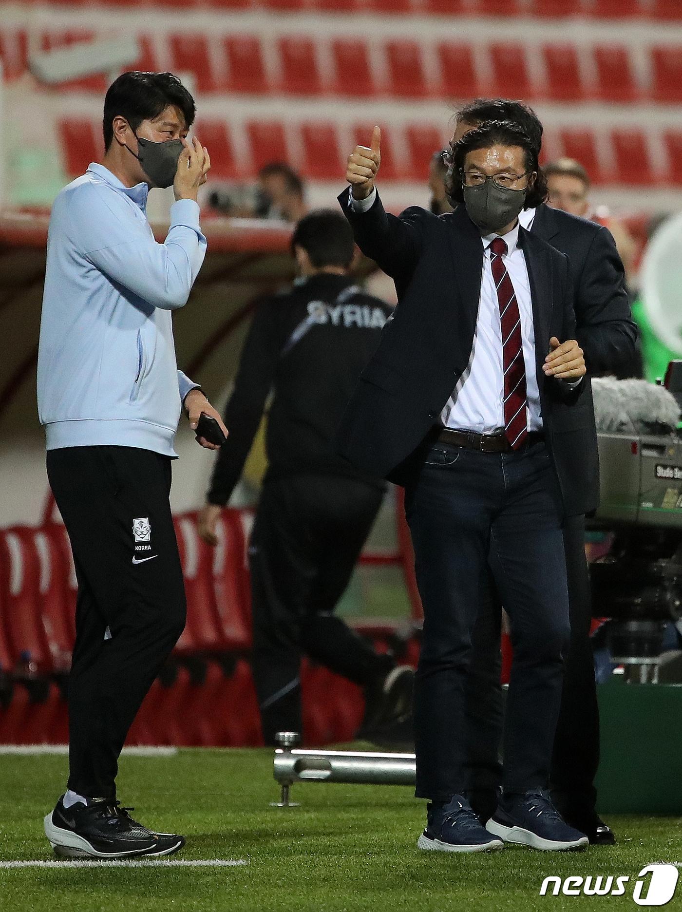 본문 이미지 - 김판곤 말레이시아 축구 대표팀 감독, 사진은 대한축구협회 국가대표감독선임위원장 시절 모습. /뉴스1 ⓒ News1 김진환 기자