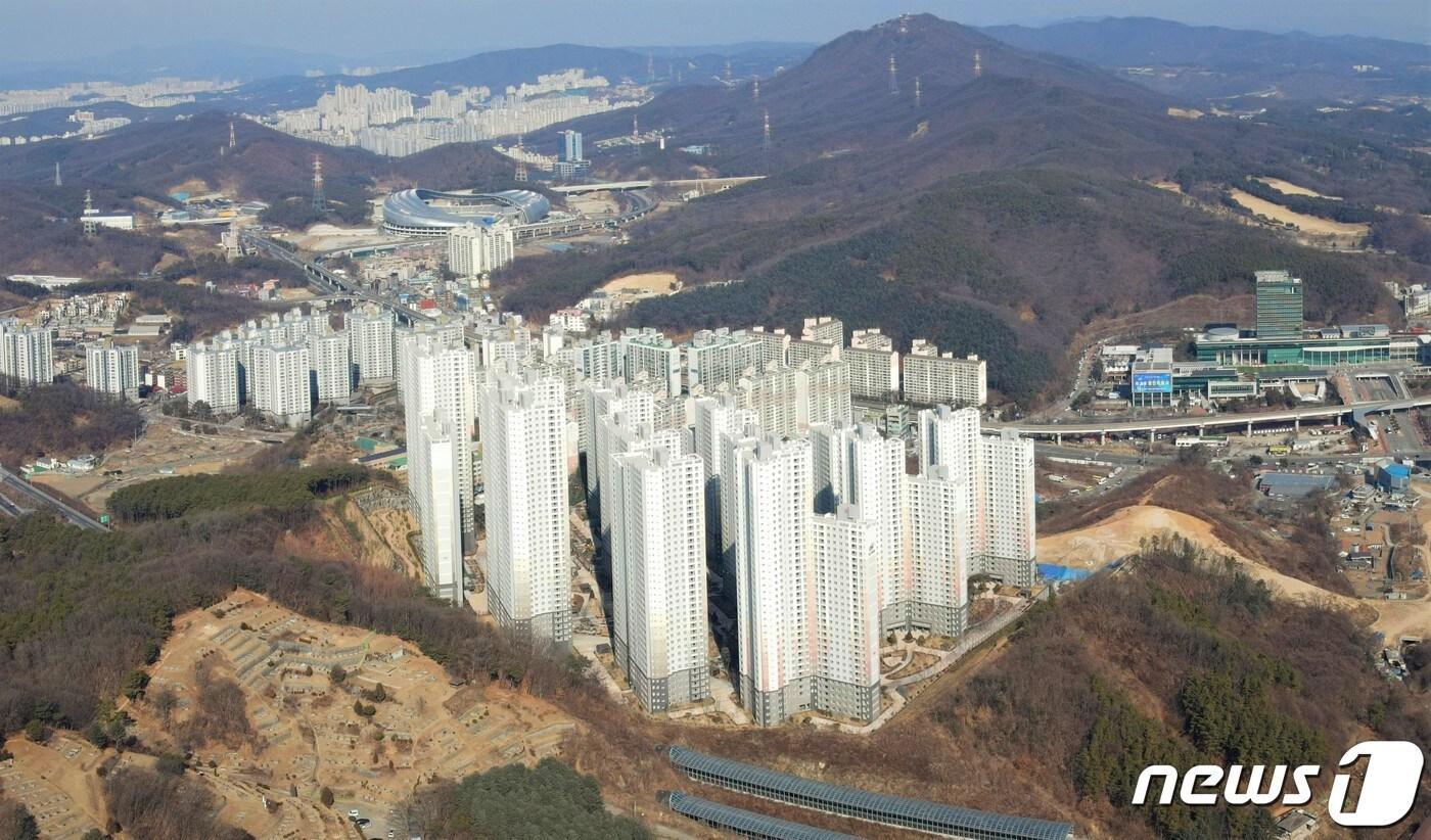 본문 이미지 - 용인시 처인구 삼가동 삼가2지구 뉴스테이 아파트 모습.(용인시 제공) ⓒ News1  