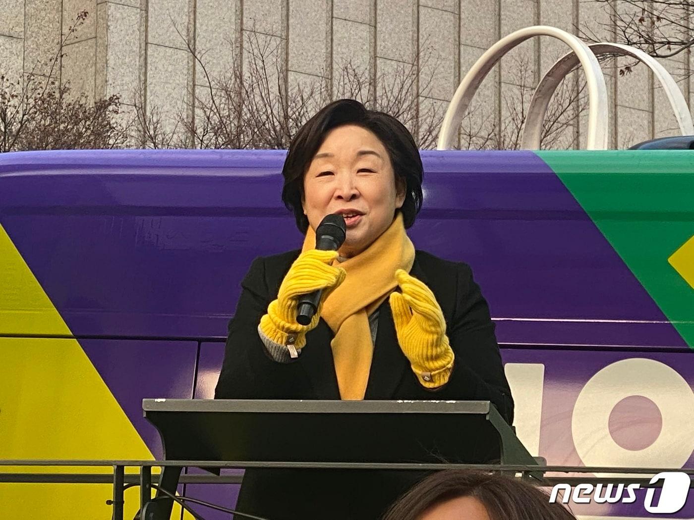 본문 이미지 - 충남 천안에서 선거 유세하는 심상정 정의당 대선후보.ⓒ 뉴스1