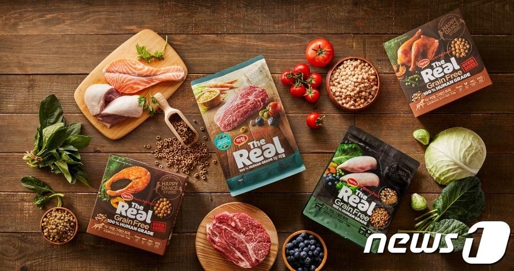 본문 이미지 - '더리얼' 반려동물 사료 제품(하림펫푸드 제공) ⓒ 뉴스1