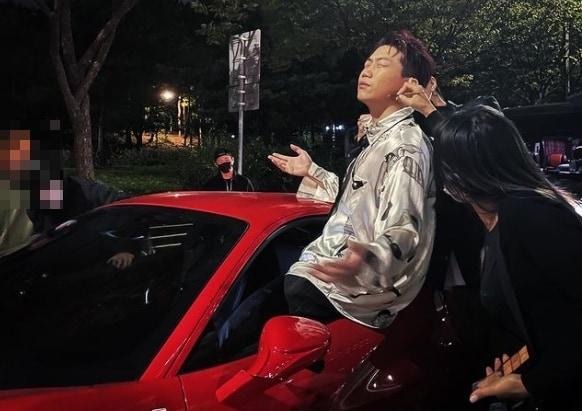 본문 이미지 - 래퍼 창모 인스타그램 갈무리 ⓒ 뉴스1