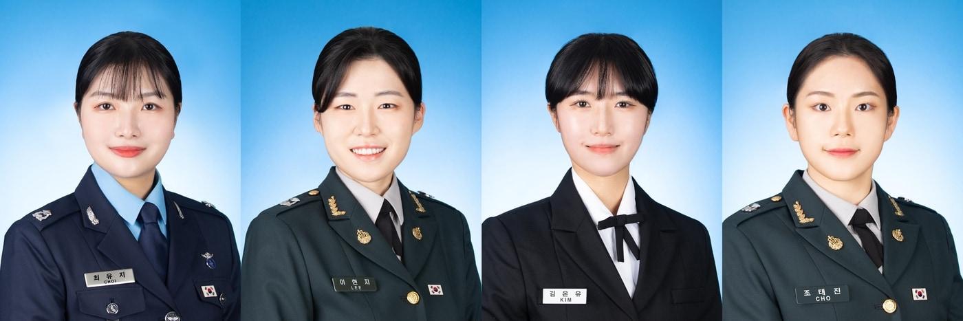 본문 이미지 - 왼쪽부터 국군간호사관학교 제62기 졸업·임관식 대통령상 수상자 최유지 소위, 국무총리상 수상자 이현지 소위, 국방부장관상 수상자 김온유 소위, 합참의장상 수상자 조태진 소위. (국군간호사관학교 제공) ⓒ 뉴스1