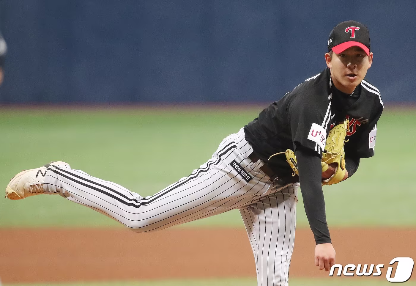 본문 이미지 - LG 트윈스에서 KIA 타이거즈로 이적하는 강효종. / 뉴스1 DB ⓒ News1 임세영 기자