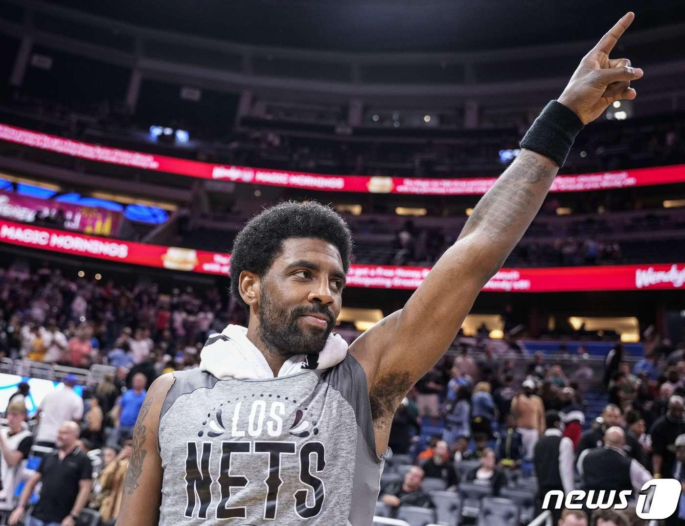 본문 이미지 - NBA 브루클린 카이리 어빙이 올랜도전에서 60점을 넣었다. ⓒ AFP=뉴스1