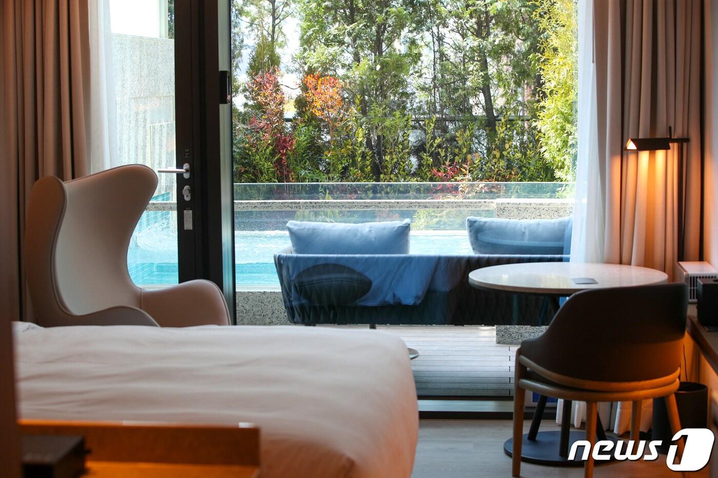 강남의 한 호텔 내 자리한 객실 수영장ⓒ News1  