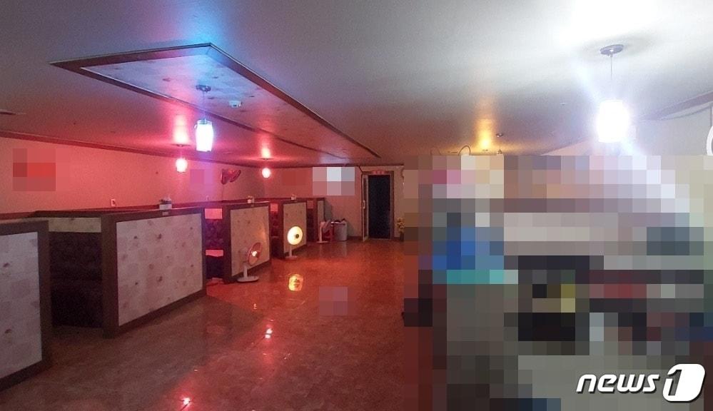 본문 이미지 - 인천에서 불법성매매를 하다가 적발된 중국 및 베트남 국적 여성들 운영 다방업소(인천경찰청 제공)2022.3.7/뉴스1 ⓒ News1 박아론 기자