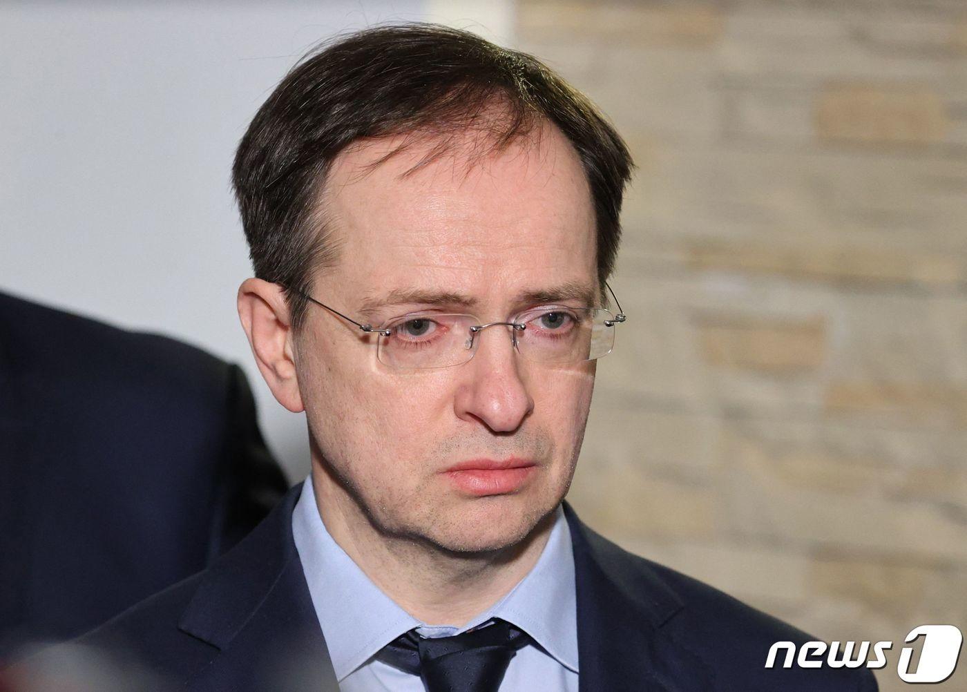 본문 이미지 - 러시아 협상 대표단 단장인 블라디미르 메딘스키 대통령 보좌관. ⓒ AFP=뉴스1 ⓒ News1 우동명 기자