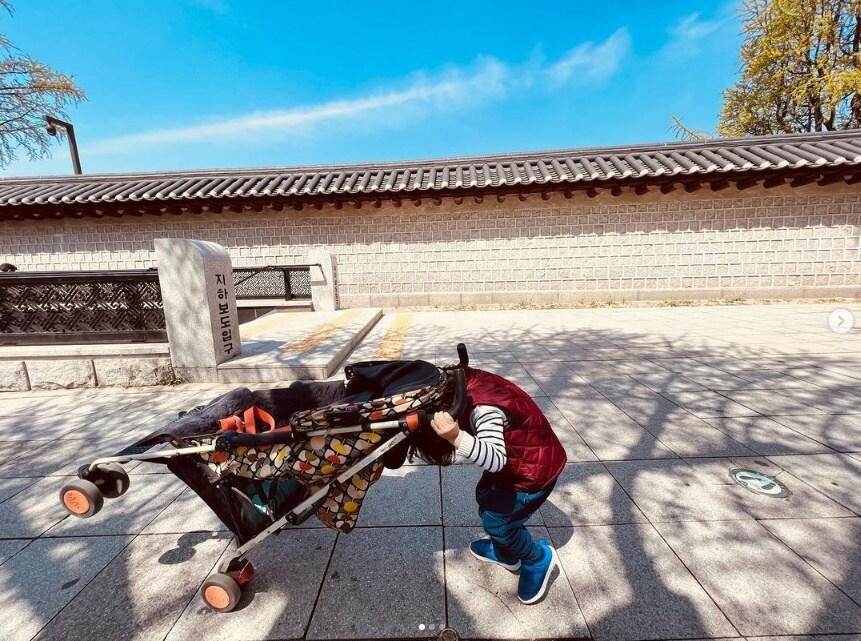 본문 이미지 - 지성 인스타그램 캡처 ⓒ 뉴스1