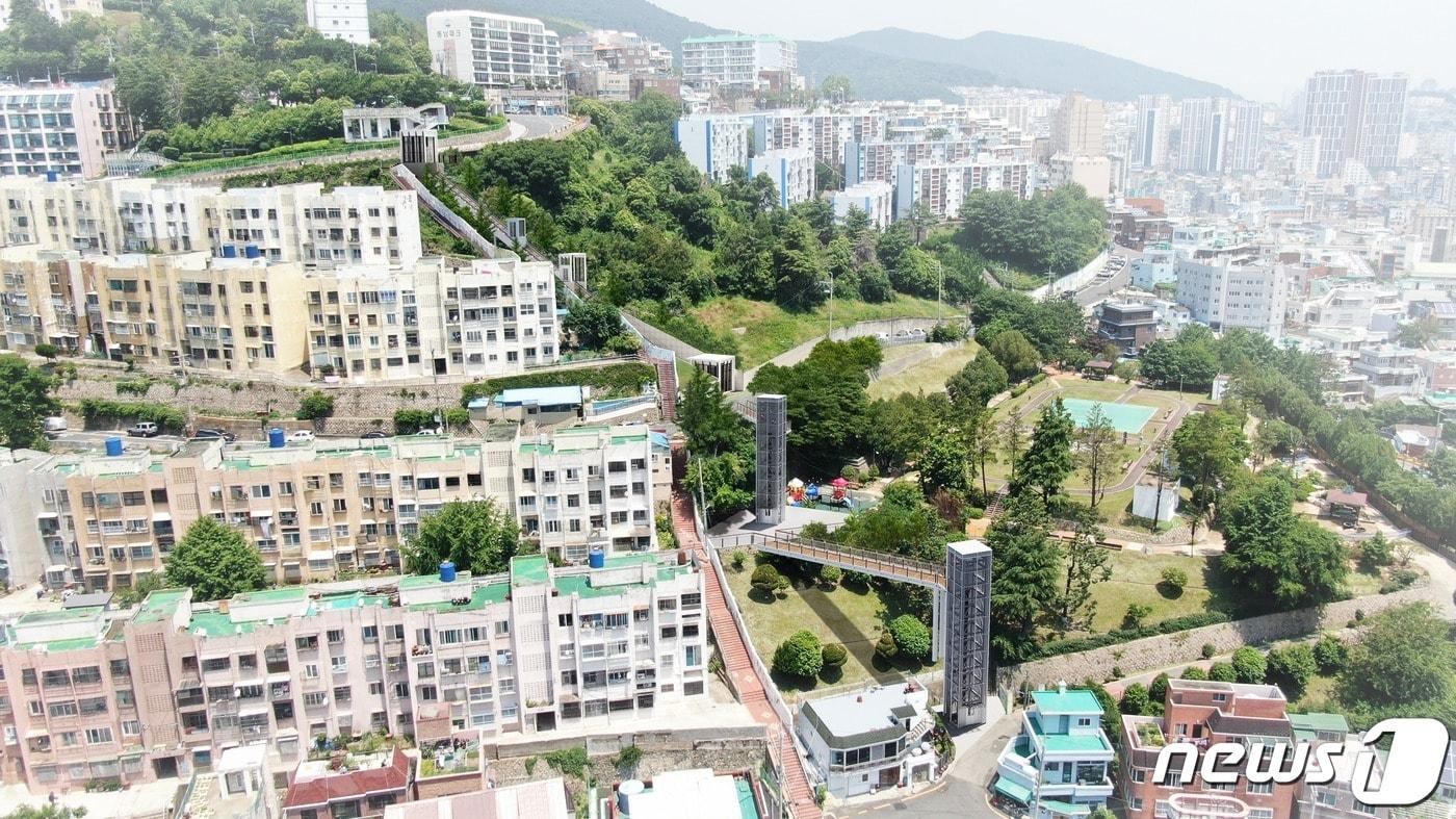 본문 이미지 - 부산 중구 영주동 주거지 지원형 도시재생 뉴딜사업의 일환으로 진행되는 어반코어사업 조감도.(중구 제공)ⓒ 뉴스1