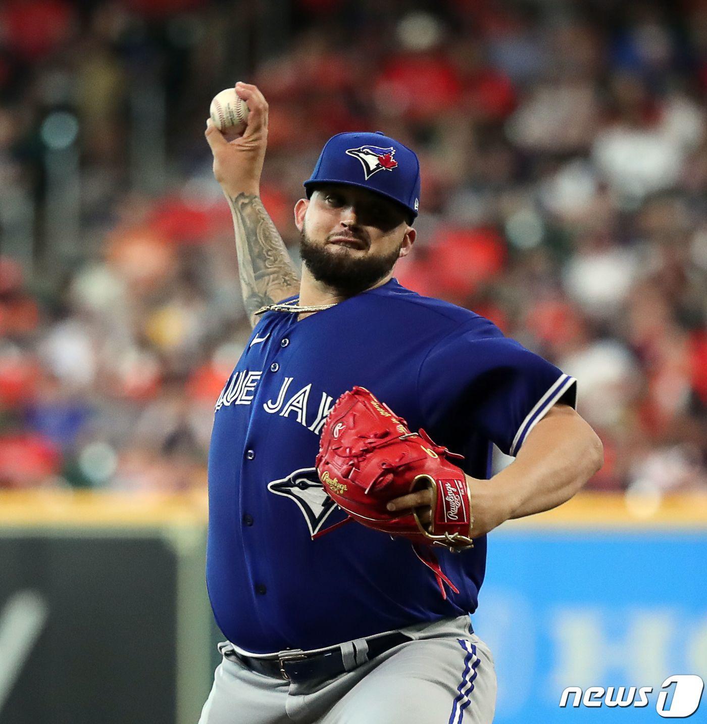 본문 이미지 - 알렉 마노아가 시즌 3승째를 기록했다. ⓒ AFP=뉴스1