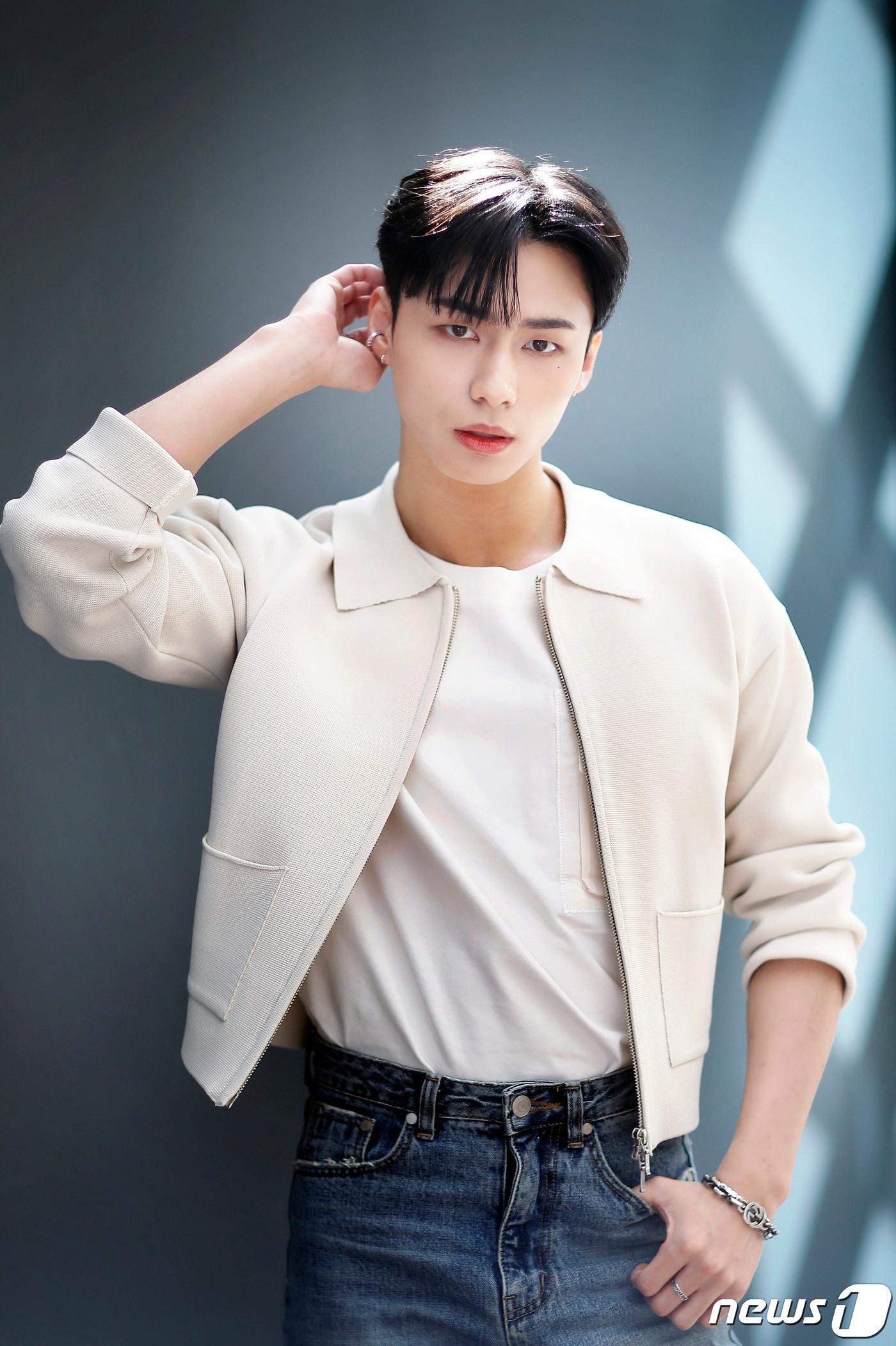 본문 이미지 - 그룹 디케이지(DKZ) 경윤ⓒ 뉴스1