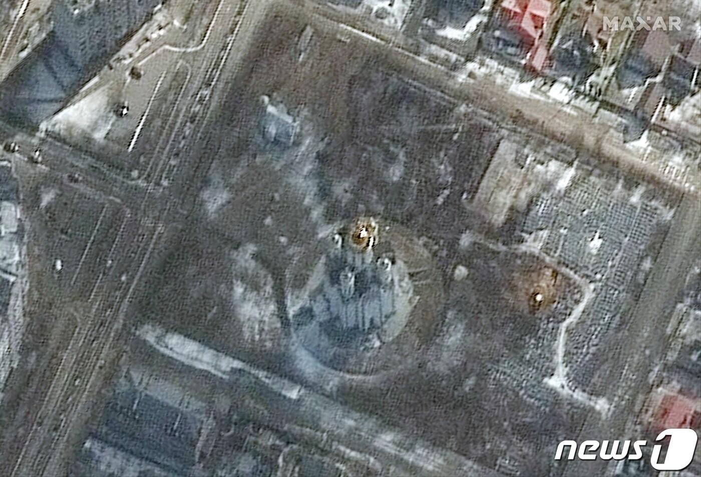 미국 인공위성 기업 맥사는 러시아군이 철수한 키이우 인근 부차에서 약 137m 깊이의 집단묘지가 포착된 사진을 공개했다. ⓒ 로이터=뉴스1 ⓒ News1 원태성 기자