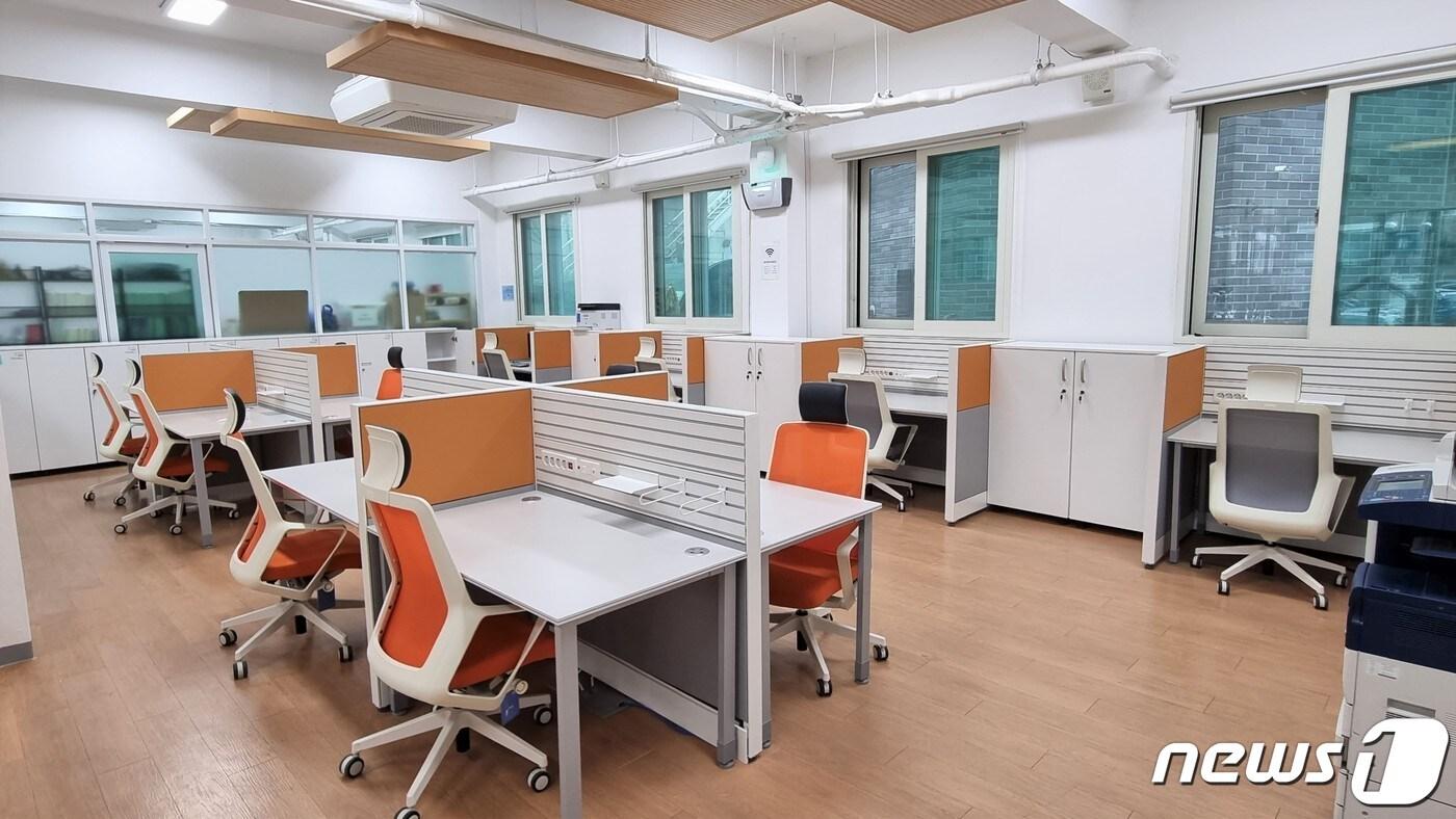 본문 이미지 - 도봉구 마을사회적경제지원센터 사회적경제관의 사무공간(도봉구 제공).ⓒ 뉴스1