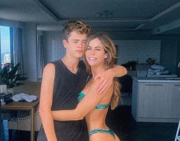 본문 이미지 - 소피 귀돌린(32)와 그의 아들 카이(15). (인스타그램 갈무리) ⓒ 뉴스1