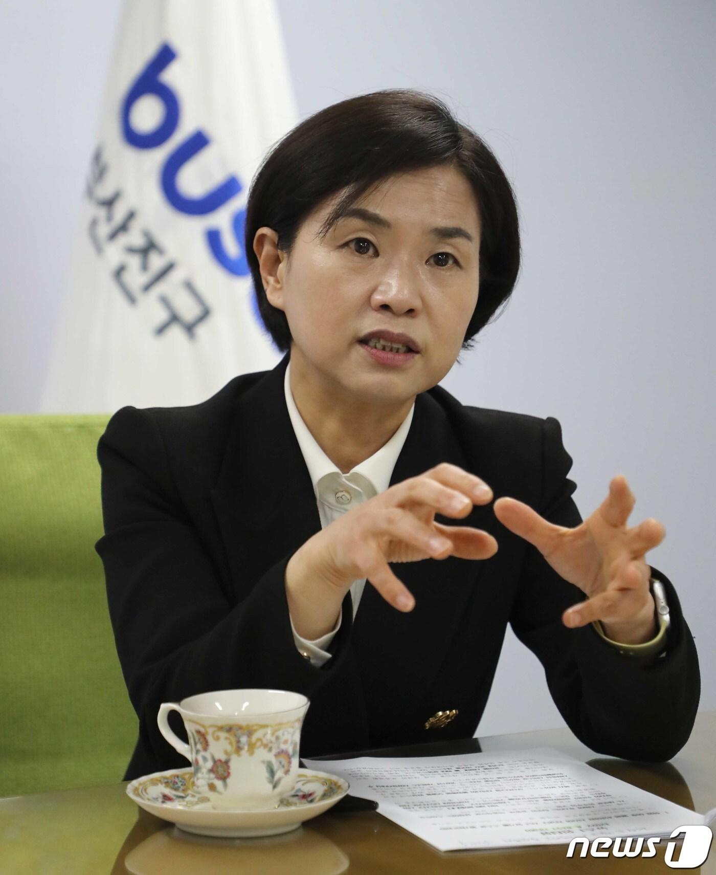 본문 이미지 - 부산 부산진구 부산진구청에서 서은숙 부산진구청장이 뉴스1과 인터뷰를 하고 있다. 2022.4.6/뉴스1 ⓒ News1 김영훈 기자